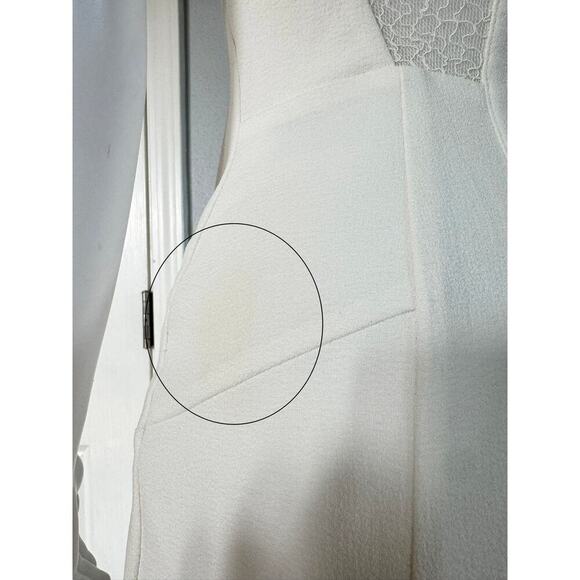 Rebecca Vallance Mermaid Lace Wedding Gown - Picture 11 of 11